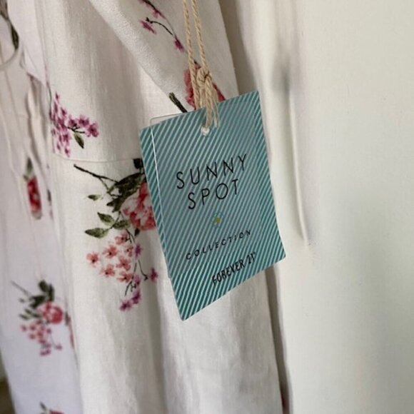 NWT Forever 21 Sunny Spot White Floral Linen Blend Short Romper Large - Picture 4 of 4